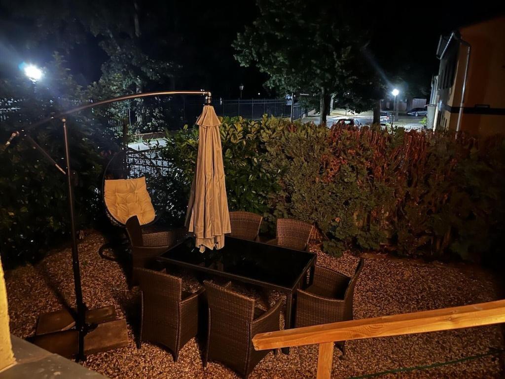 "Ferienwohnung Am Schloss" - Ferienwohnung Mit Blick Auf Das Barbyer Schloss, 5 Gehminuten Bis Zur Elbe Zewnętrze zdjęcie